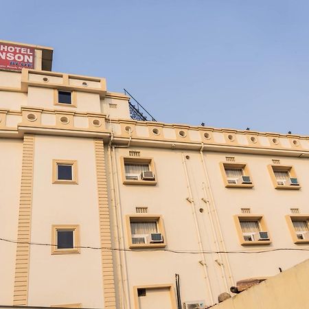 Hotel Bnson Blue Cuttack Eksteriør billede