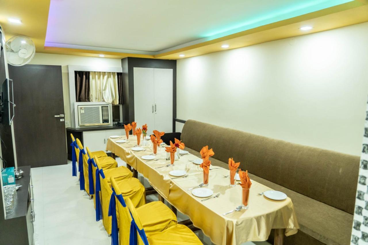 Hotel Bnson Blue Cuttack Eksteriør billede